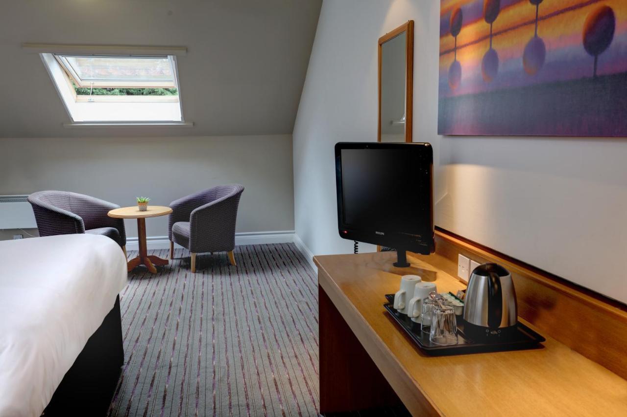 Orchid Epsom; Sure Hotel Collection By Best Western Dış mekan fotoğraf