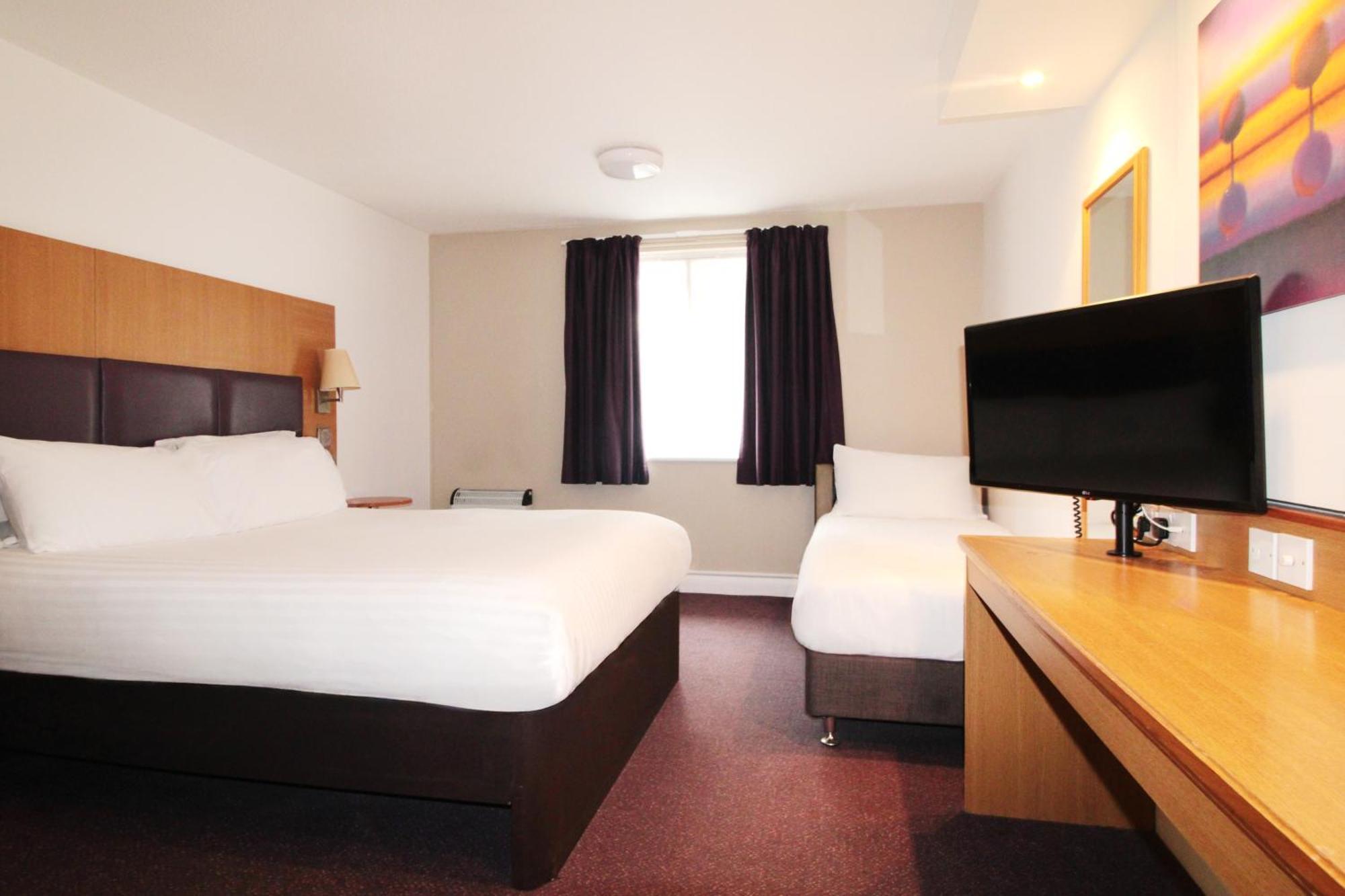 Orchid Epsom; Sure Hotel Collection By Best Western Dış mekan fotoğraf